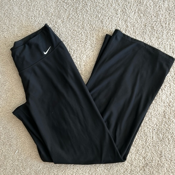 NIKE DRI-FIT black wide leg pants. Size M. Great used condition! - Picture 1 of 3